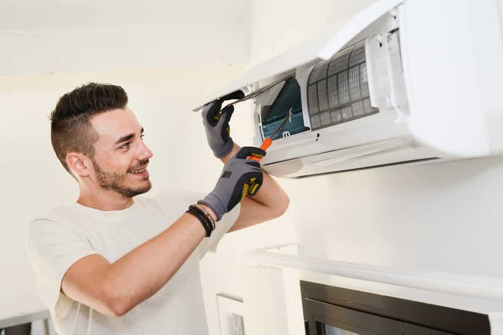 air con repairs in Gold Coast